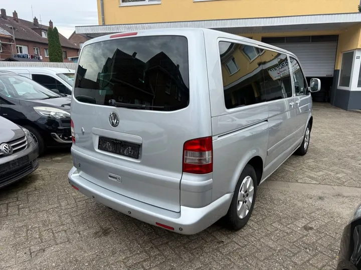 Volkswagen T5 Multivan