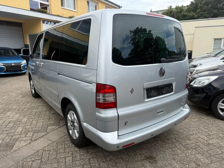 Volkswagen T5 Multivan