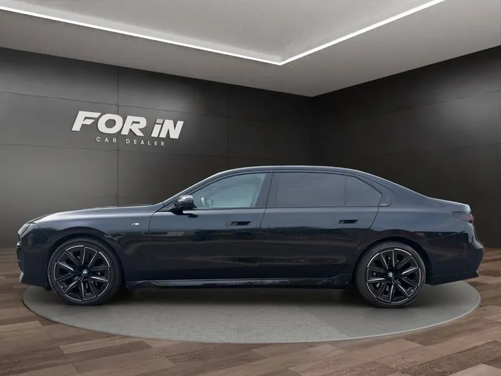BMW 740