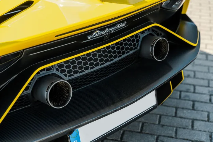 Lamborghini Aventador