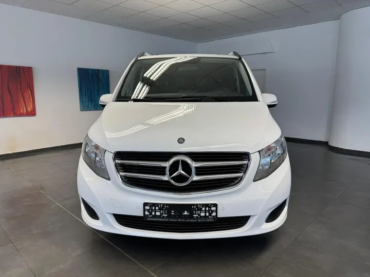 Mercedes-Benz V 250