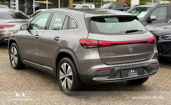 Mercedes-Benz EQA