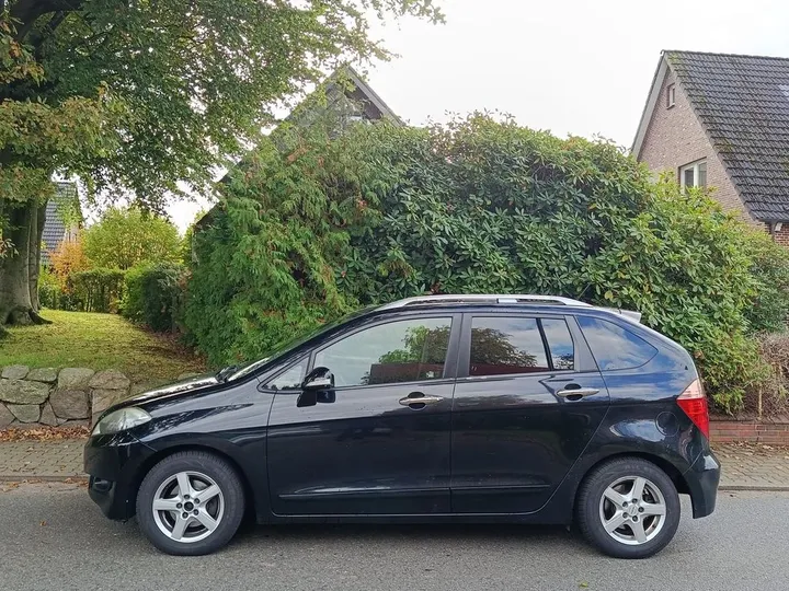 Honda FR-V