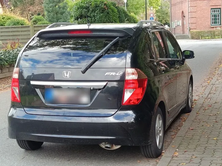 Honda FR-V