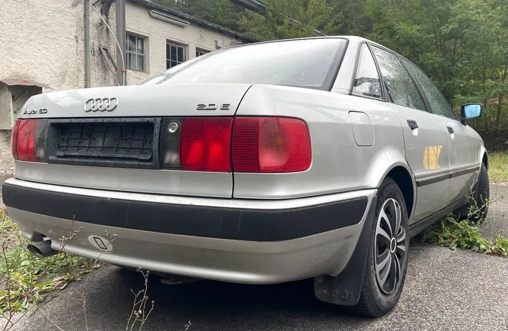 Audi 80