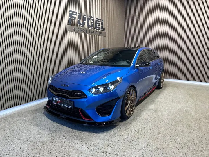 Kia pro cee'd / ProCeed