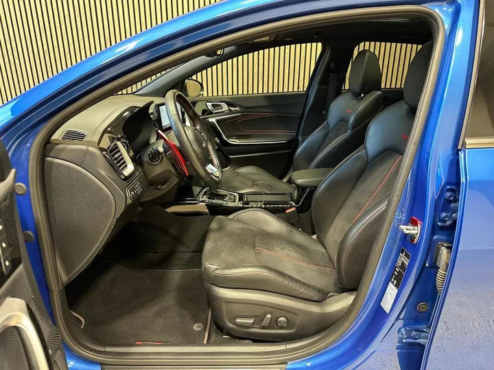 Kia pro cee'd / ProCeed