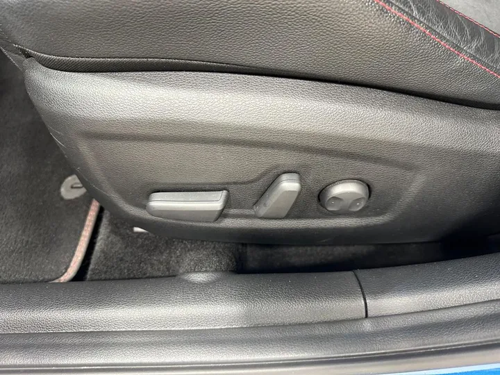 Kia pro cee'd / ProCeed