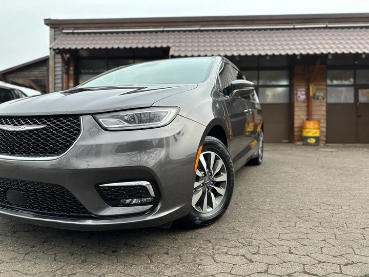 Chrysler Pacifica