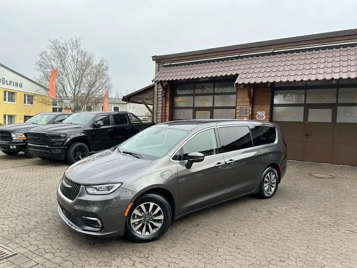 Chrysler Pacifica