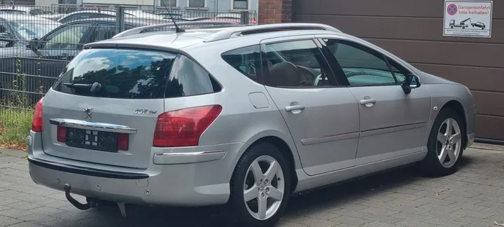 Peugeot 407