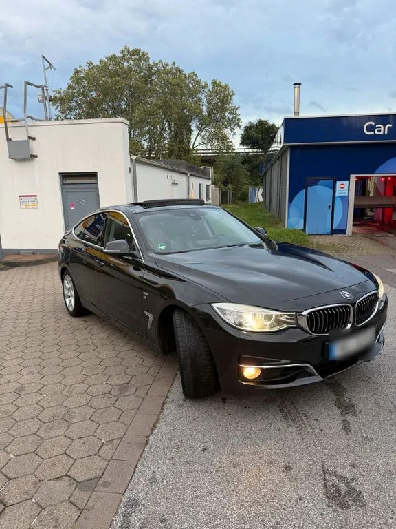 BMW 330 Gran Turismo