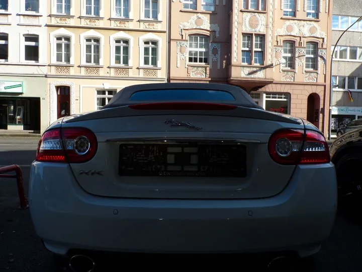 Jaguar XK