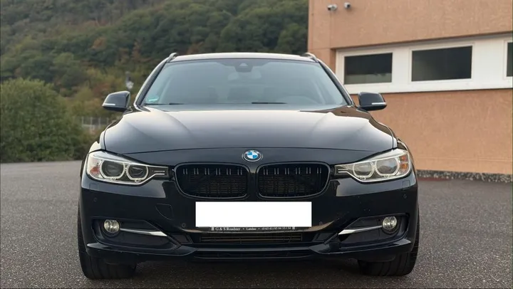 BMW 320