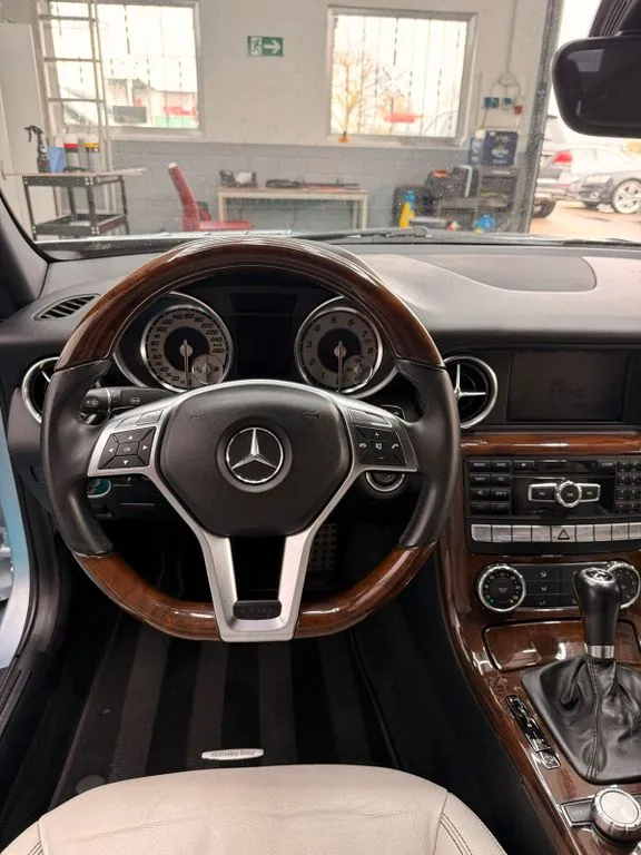 Mercedes-Benz SLK 350