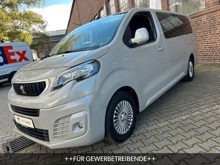 Peugeot Traveller