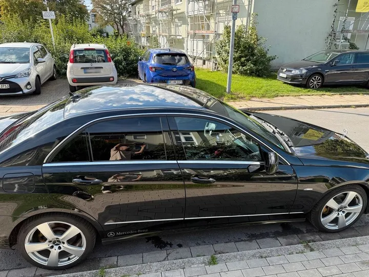 Mercedes-Benz E 220
