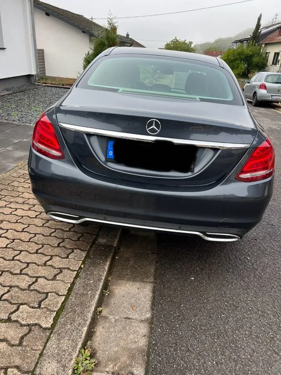 Mercedes-Benz C 180