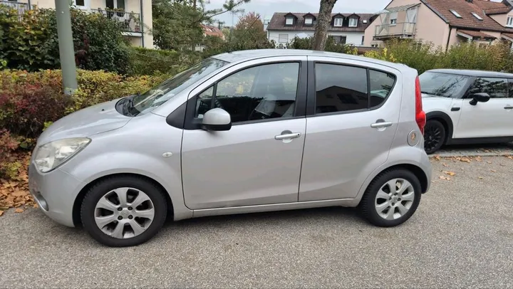 Opel Agila