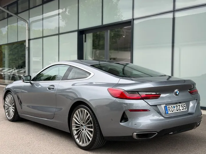 BMW 840