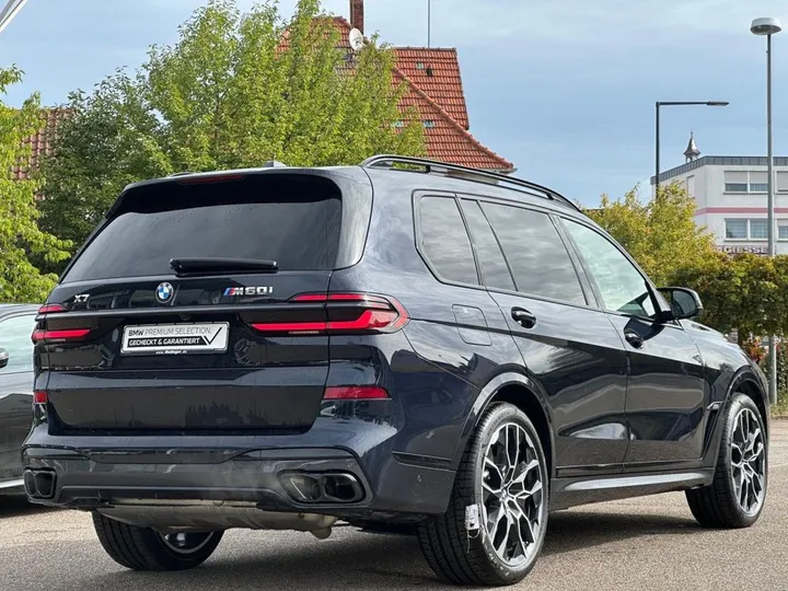 BMW X7 M60