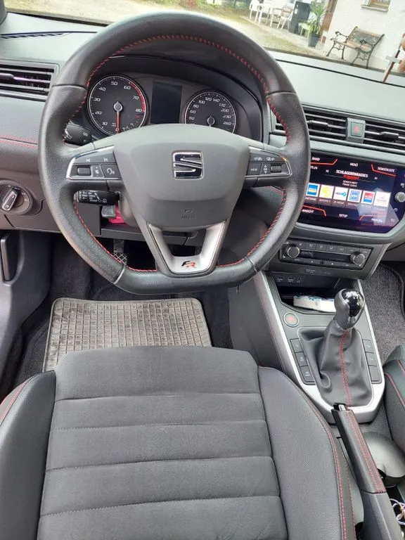 Seat Arona