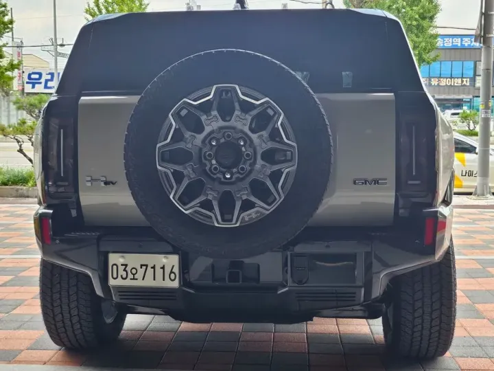 GMC Hummer EV
