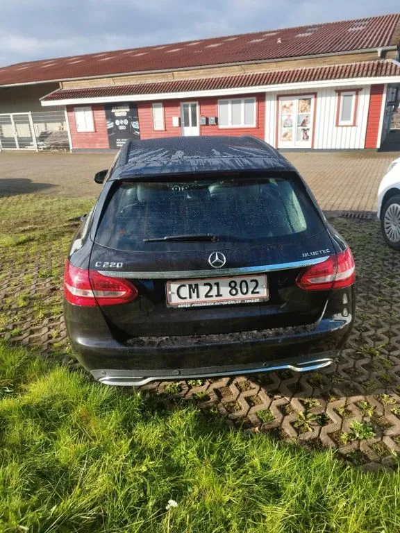 Mercedes-Benz C 220