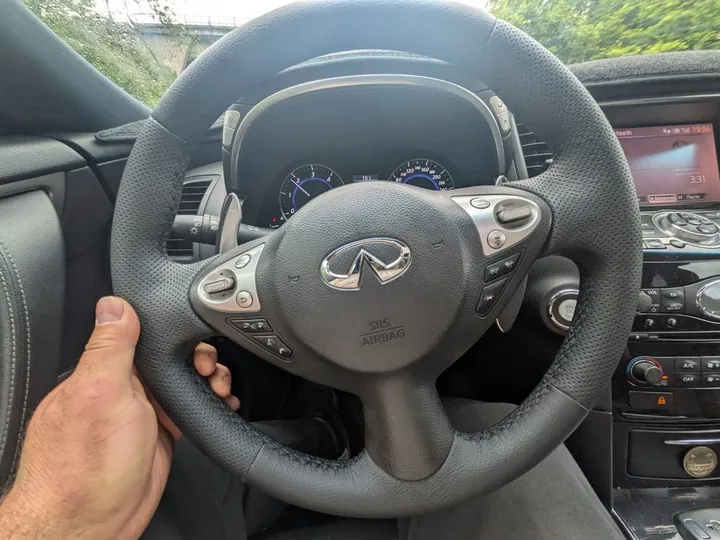Infiniti FX
