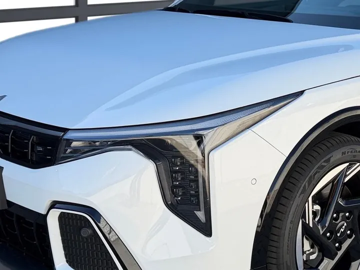 Kia K4