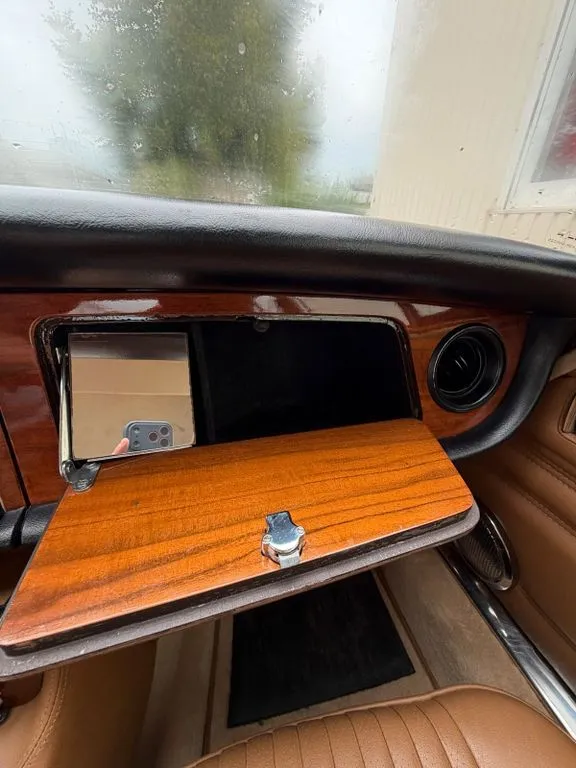 Jaguar XJ6