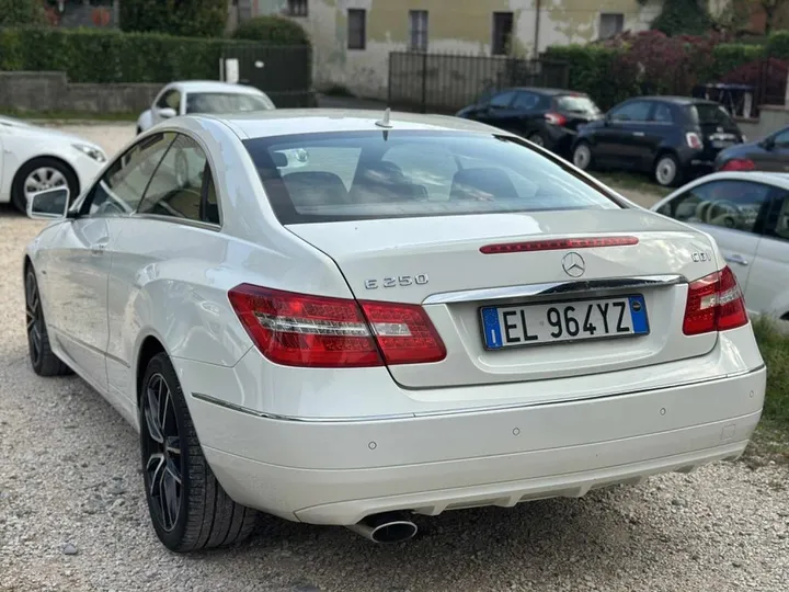 Mercedes-Benz E 250