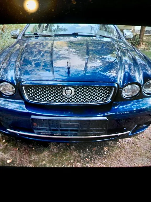 Jaguar X-Type
