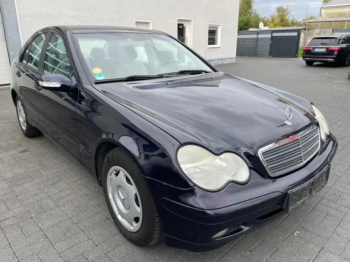 Mercedes-Benz C 200
