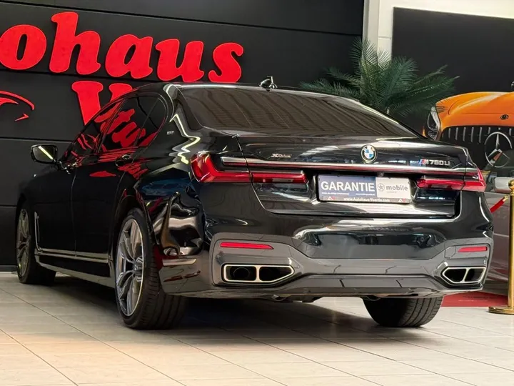 BMW M760