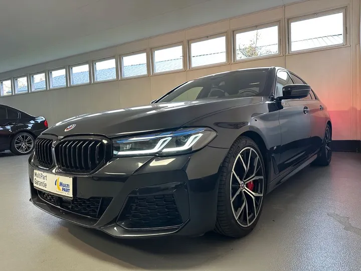BMW M550