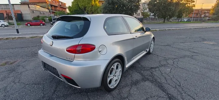 Alfa Romeo 147