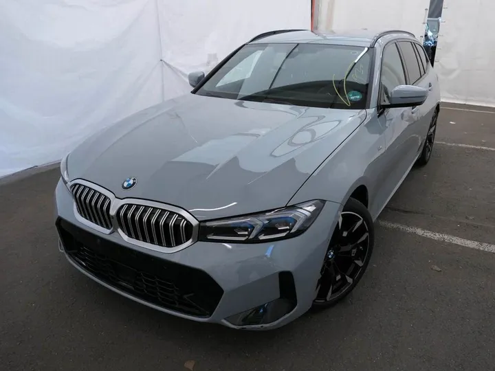 BMW 320