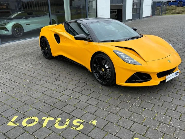 Lotus Emira