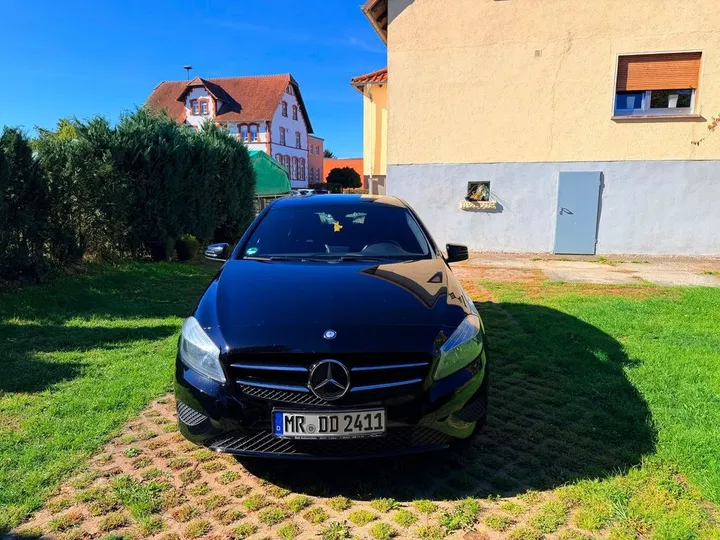Mercedes-Benz A 180
