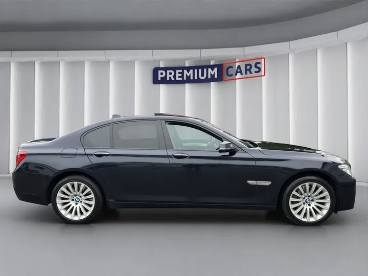 BMW 750