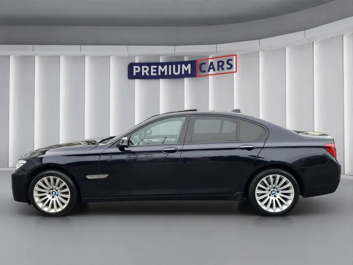 BMW 750