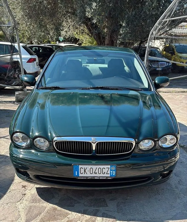 Jaguar X-Type