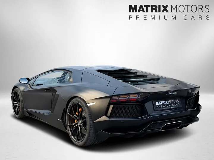 Lamborghini Aventador