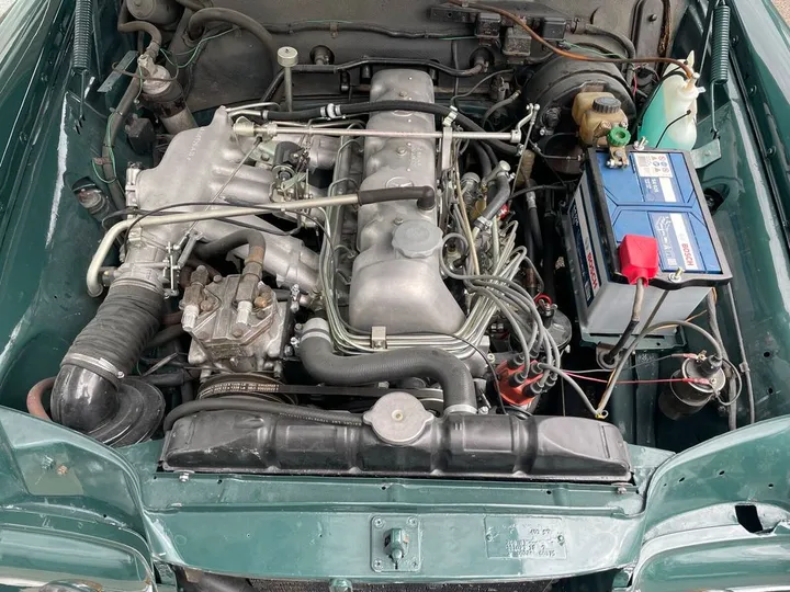 Mercedes-Benz 250
