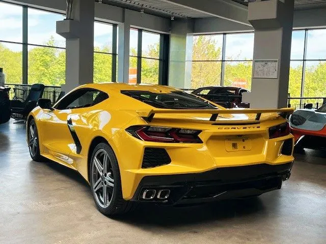 Corvette C8