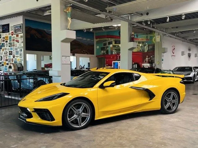 Corvette C8