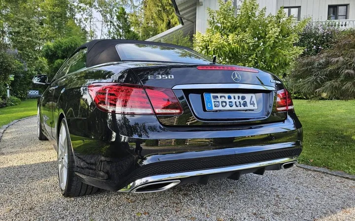 Mercedes-Benz E 320