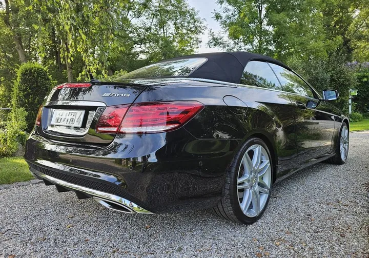 Mercedes-Benz E 320