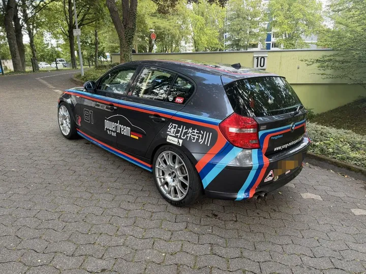 BMW 130